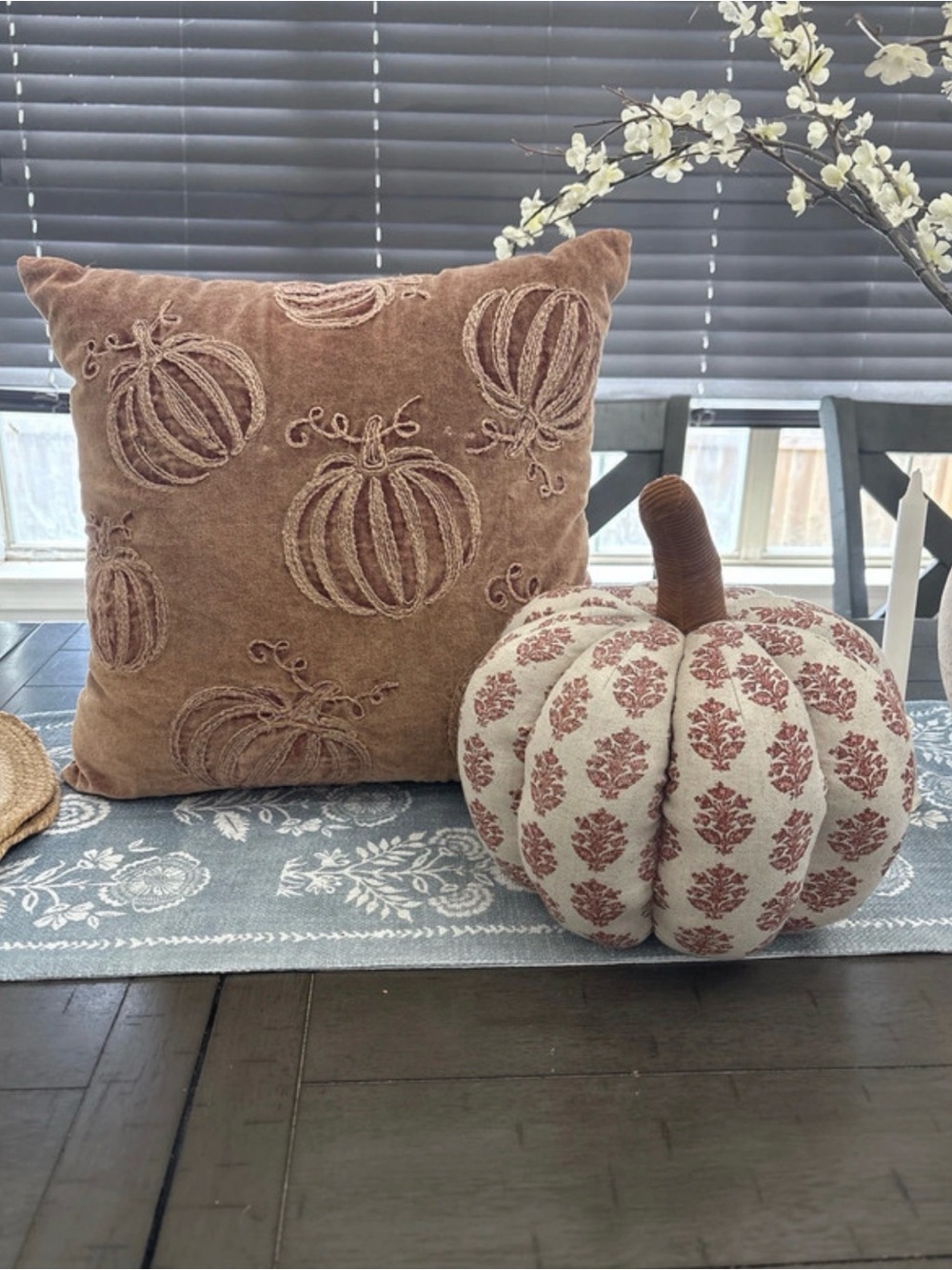 Autumn Pumpkin Embroidered Throw Pillows - Rust